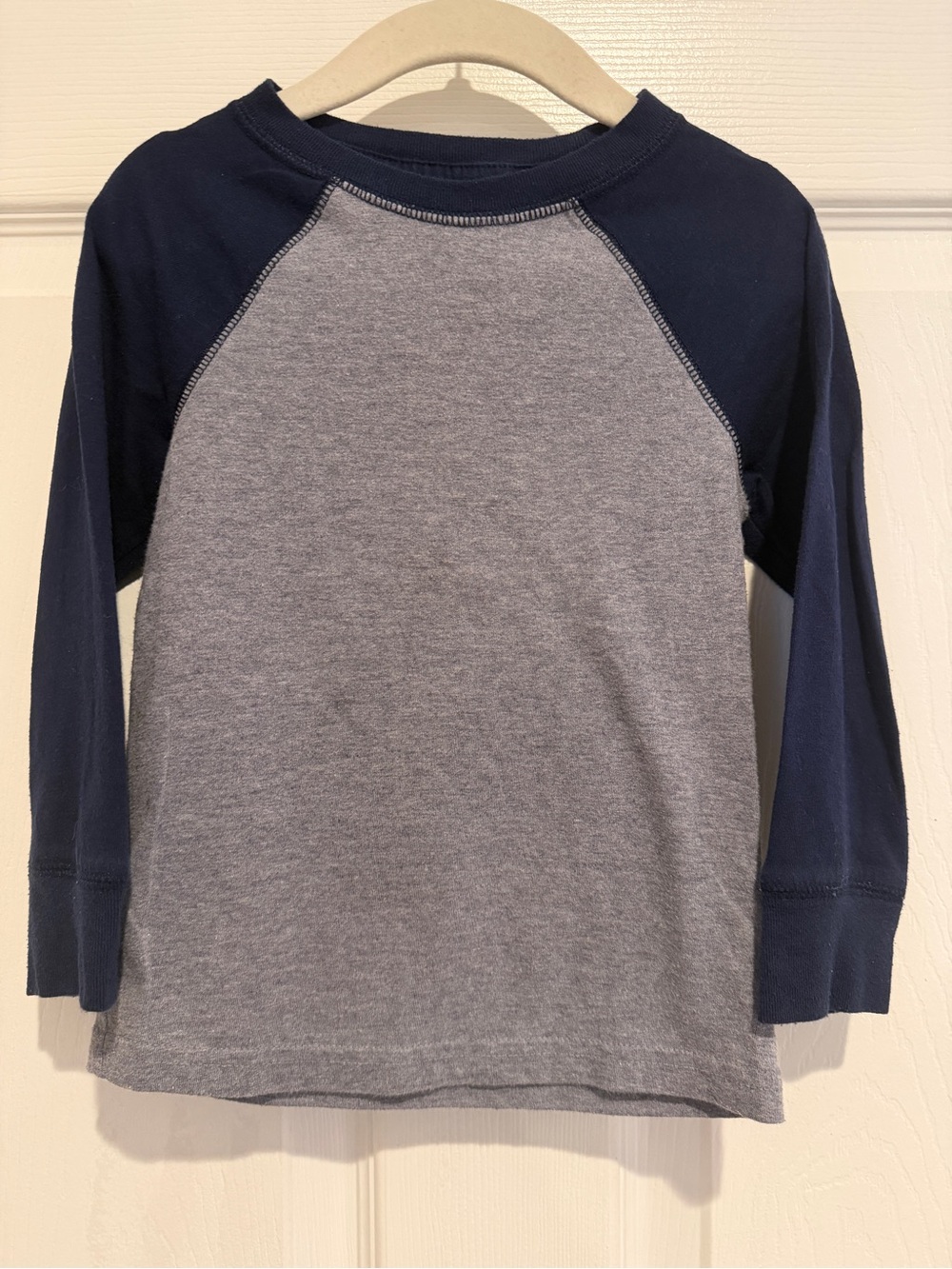 Lot of 3 Toddler Boys 2T Shirt Bundle Cat & Jack Long Sleeve Tops Sweatshirts - Picture 5 of 10